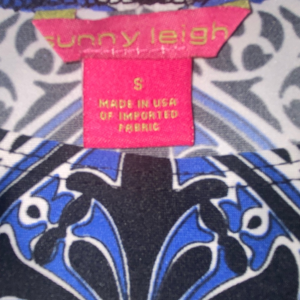Sunny Leigh Blue and White Graphic Long Sleeve Tunic - Picture 5 of 7